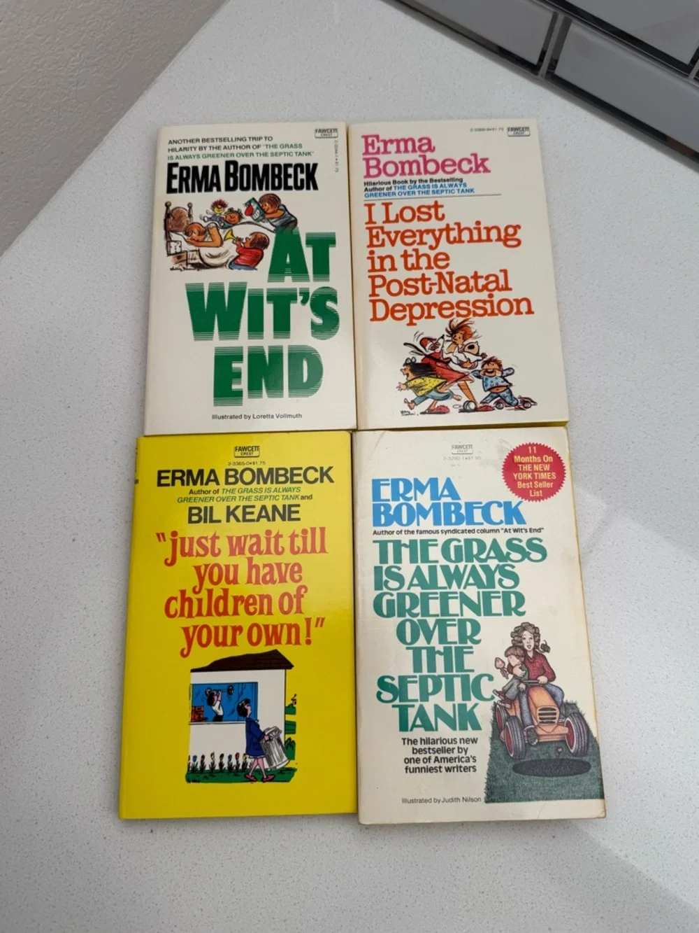 Vintage Set of 4 Erma Bombeck Books Four Hilarious Bestsellers Humor 60s 70s - Picture 4 of 12